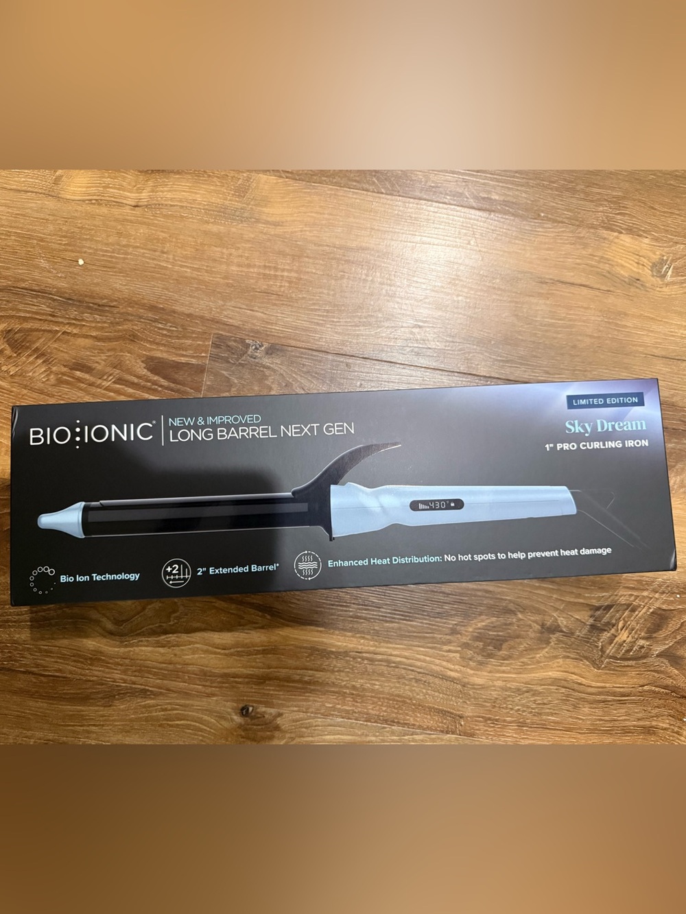 NIB Bio lonic Long Barrel Styler 1" Pro
Curling Iron - Sky Dream